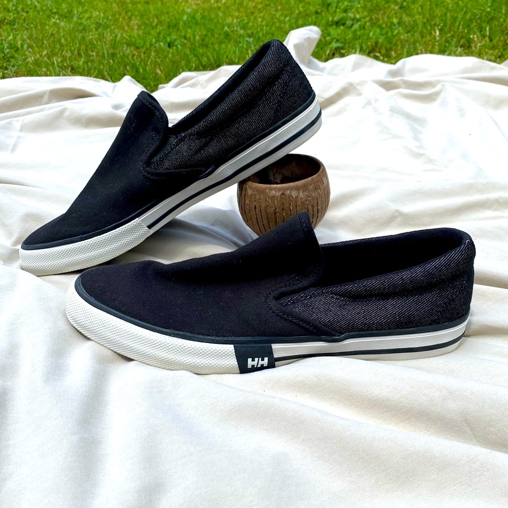 HH Helly Hanson.  Size 8,5 womens. Two tone Black denim with solid black.